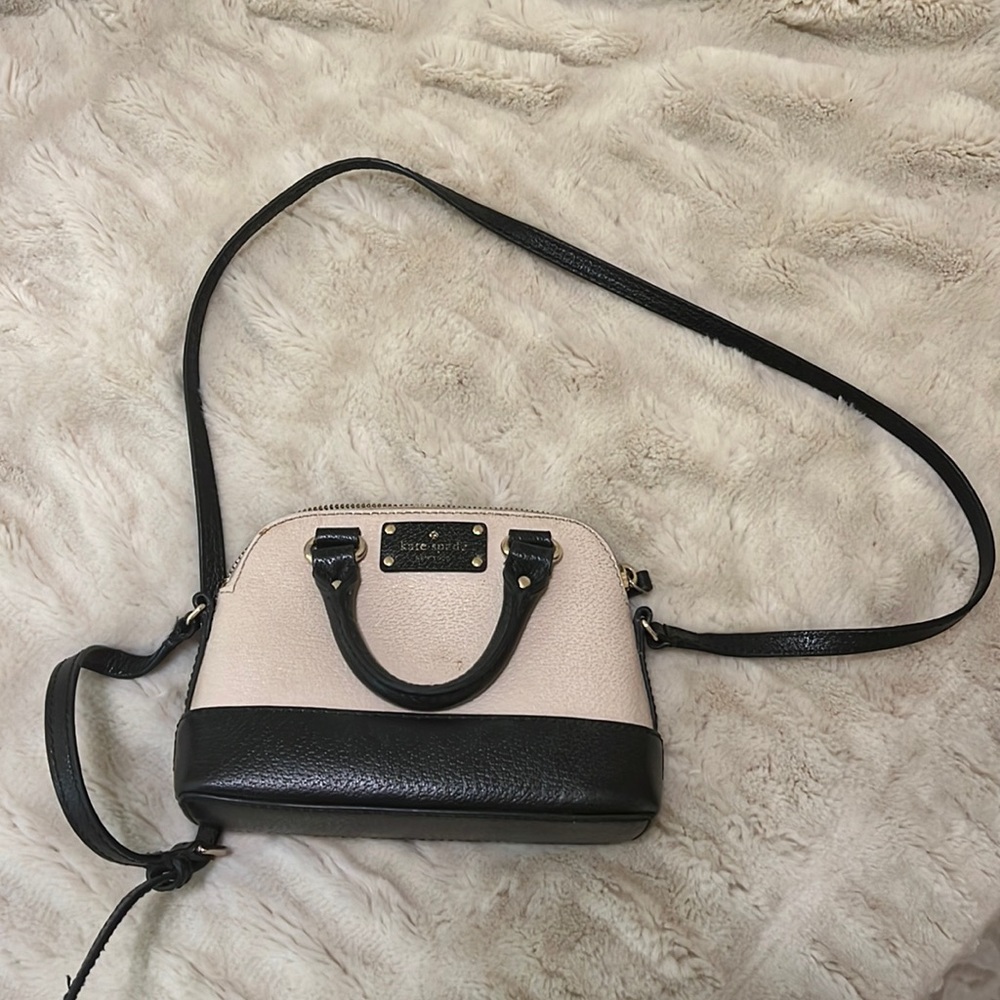 Kate Spade black and white color lock crossbody purse